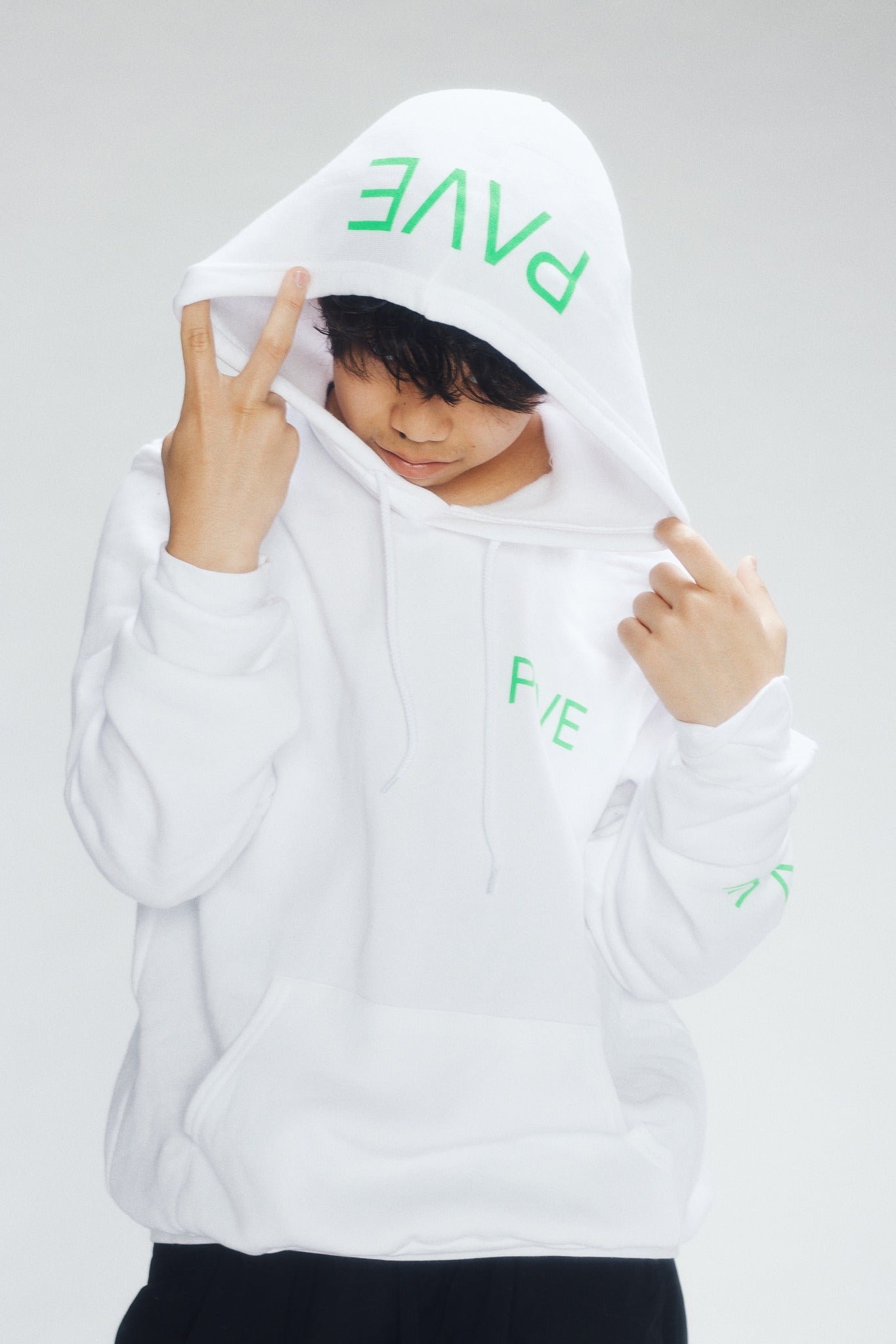 PAVE WHITE HOODIE
