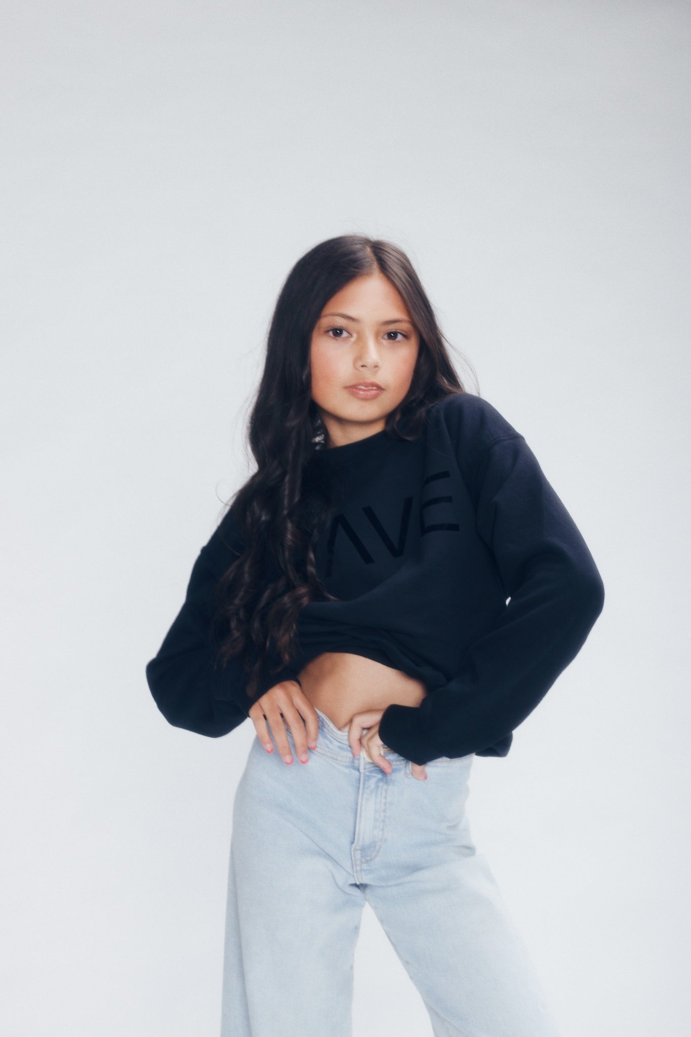 PAVE BLACK CREWNECK